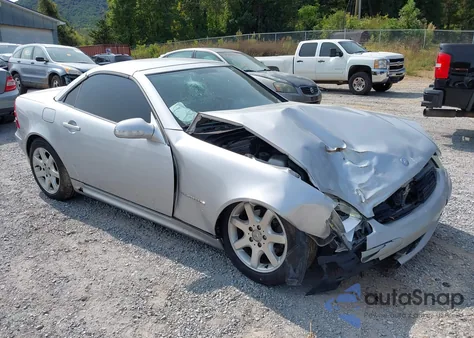 2004 Mercedes-Benz Slk 230 Kompressor из США, поврежденный, VIN WDBKK49F74F297867